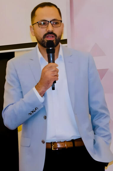 Mohammad Wasfi AlMashhrawi AI Pharma Expert Jordan